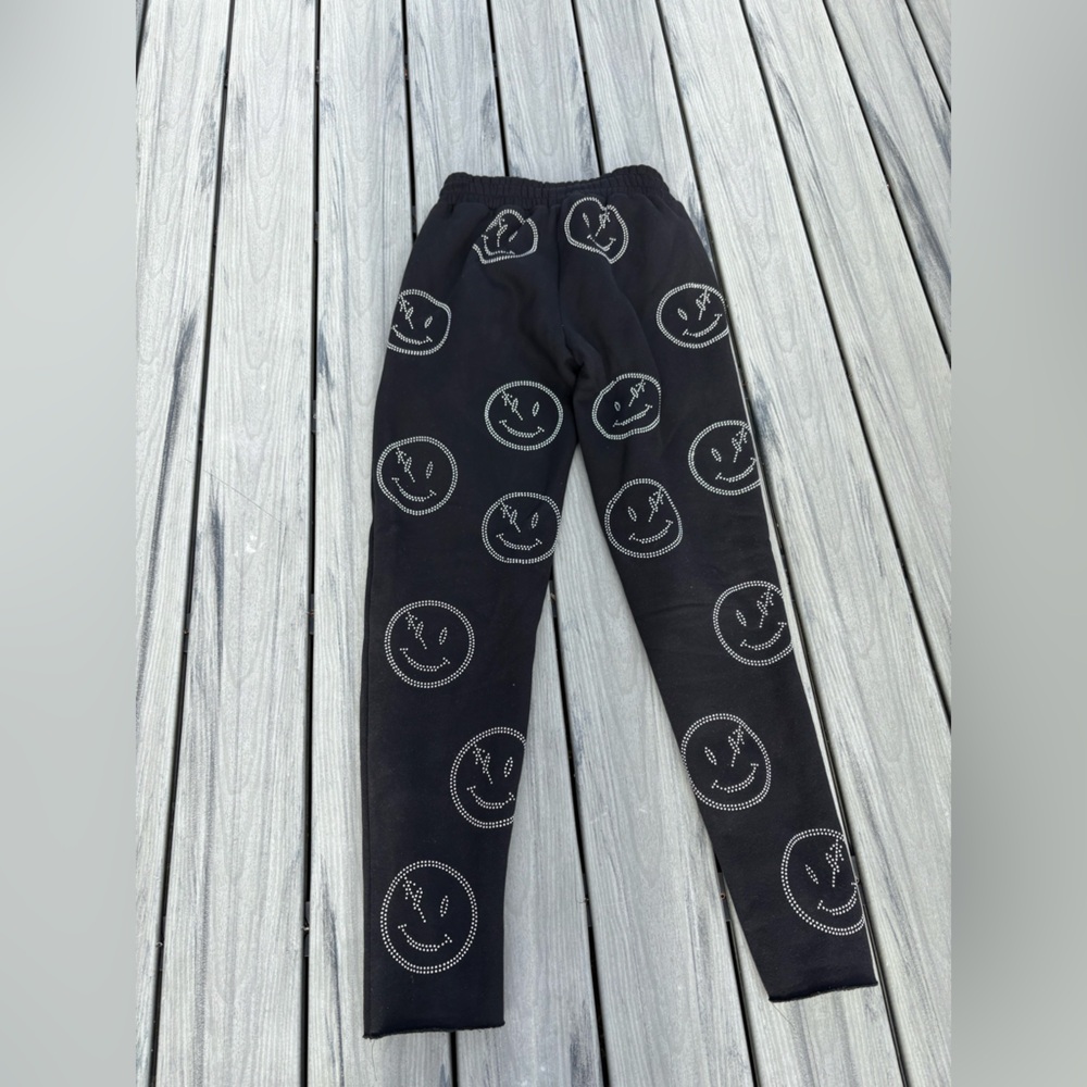 Retrovert Smiley Sweatpants - Picture 3 of 5